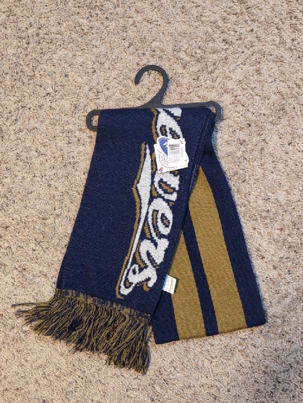 MLB Milwaukee Brewers Baseball Knit Scarf NWT